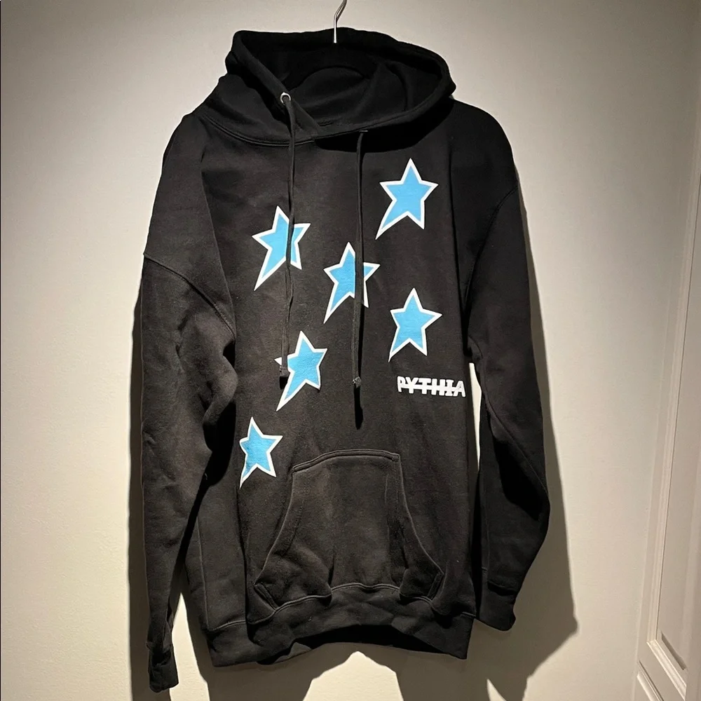 Pythia Men’s Black Star Graphic Hoodie | Streetwear Pullover - Picture 3 of 5